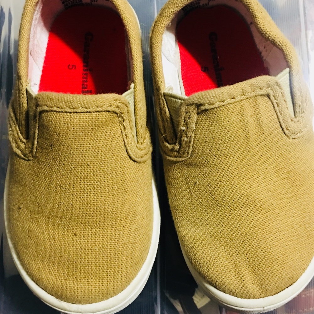 ❌SOLD❌Size 5 toddler unisex shoes